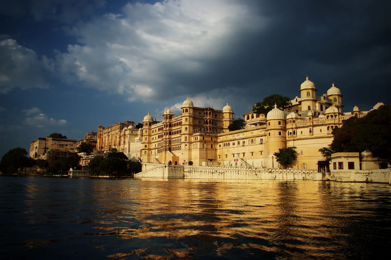 Udaipur and Kumbhalgarh — moment 1